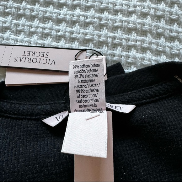 Victoria Secret heart pajamas. 97% cotton and 3% elastane. NWT - Picture 5 of 5